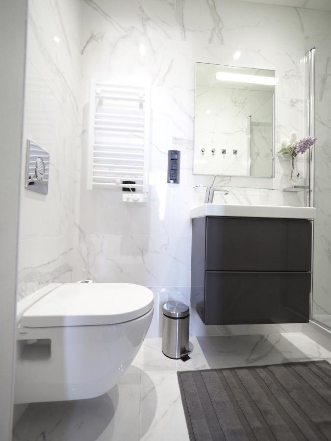 Superbe Appartement Independant En Centre Ville Виши Екстериор снимка