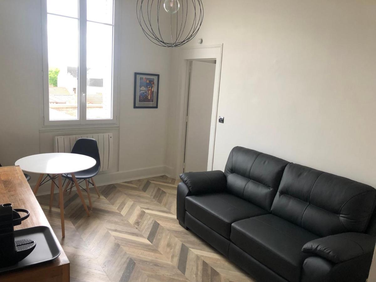 Superbe Appartement Independant En Centre Ville Виши Екстериор снимка