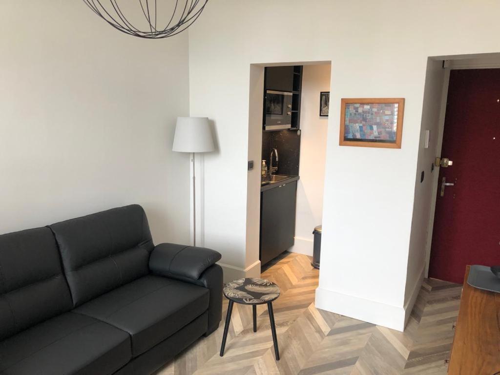 Superbe Appartement Independant En Centre Ville Виши Екстериор снимка