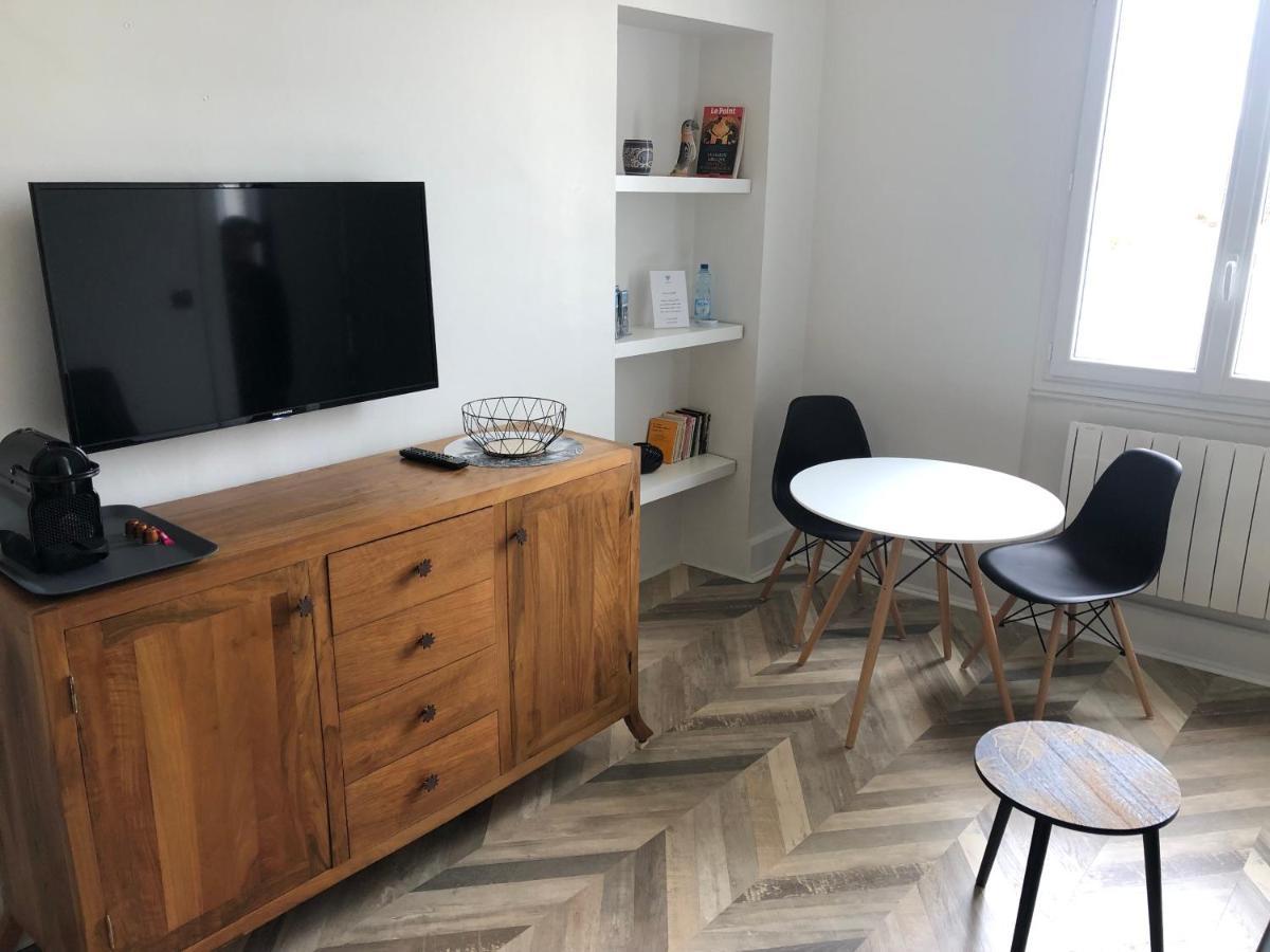 Superbe Appartement Independant En Centre Ville Виши Екстериор снимка